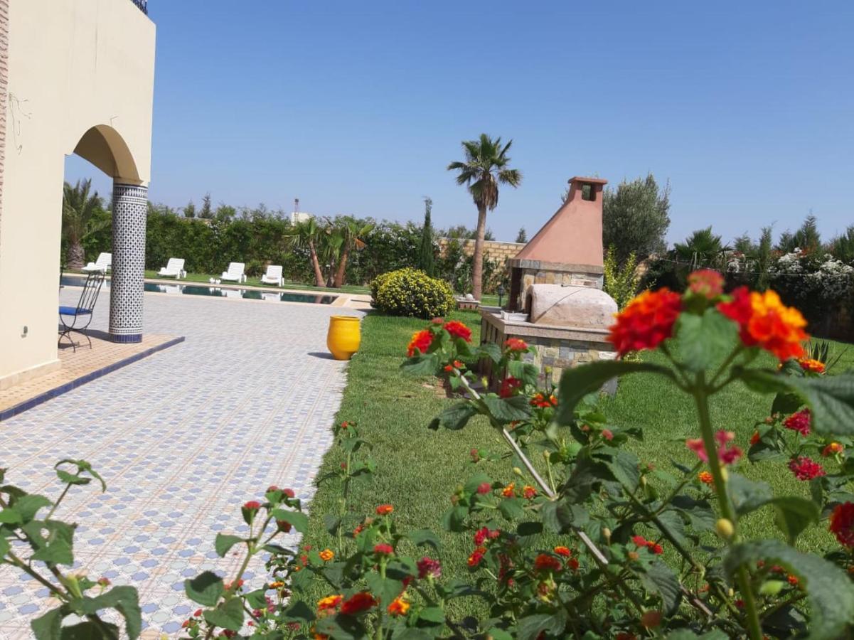 Riad Tanjil Nouaceur Bagian luar foto